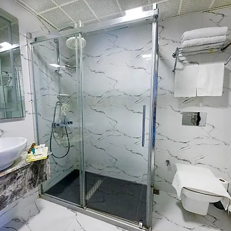 Hotel Parmada 3*