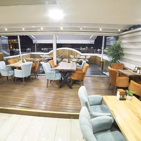 Hotel Parmada 3*